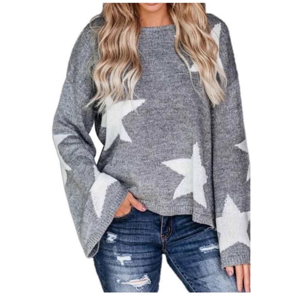 Promesa Sweaters - PROMESA BELL SLEEVE STAR PRINT SWEATER SIZE SMALL